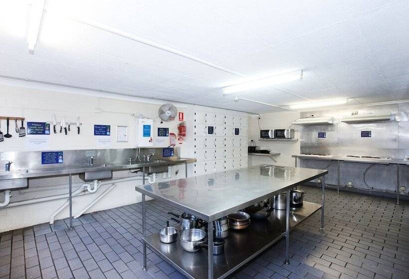 בית מלון כפרי The Hostel, Airlie Beach