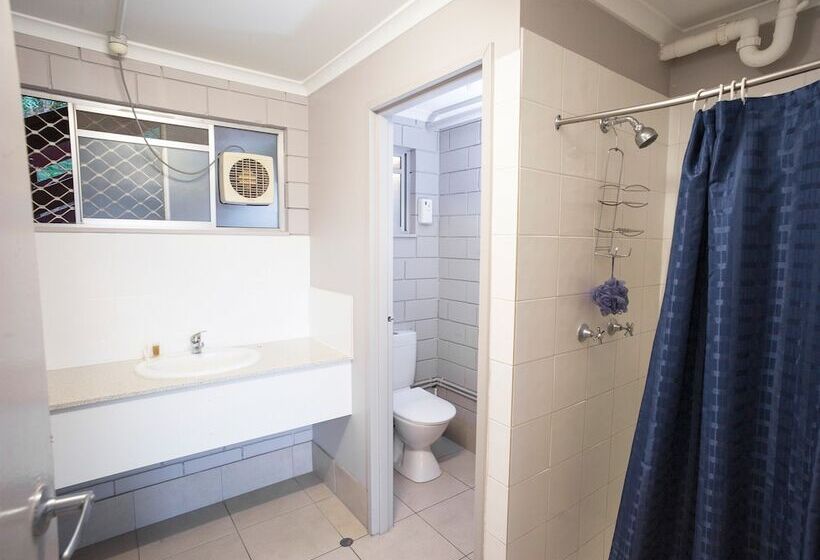 בית מלון כפרי The Hostel, Airlie Beach