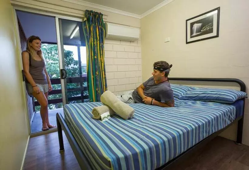 בית מלון כפרי The Hostel, Airlie Beach