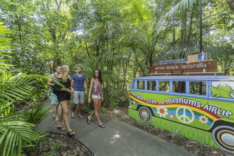 בית מלון כפרי The Hostel, Airlie Beach