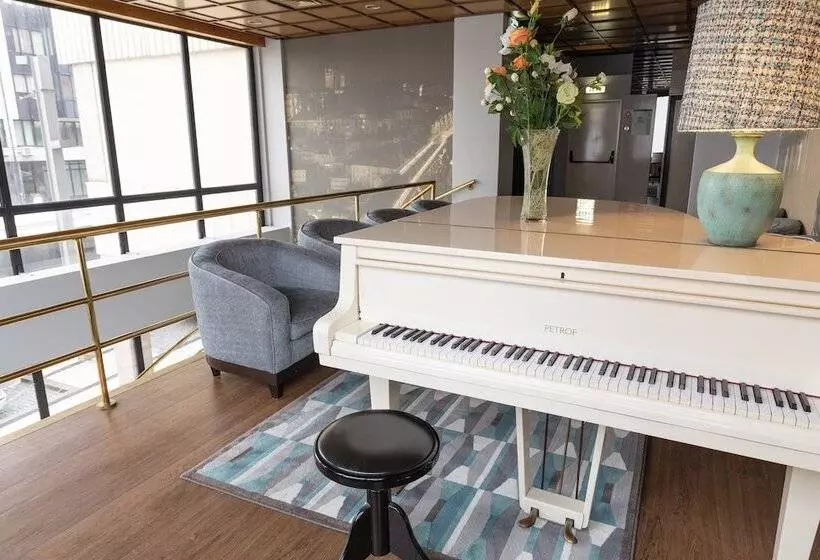 ホテル Black Tulip  Porto Gaia