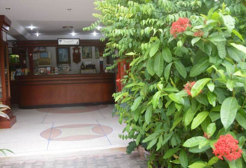 Bonny Hotel 4 Floors No Elevator