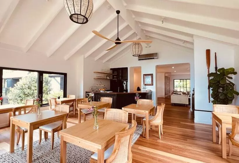 ホテル Chimes Spa Retreat