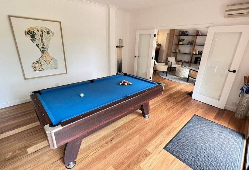 בית מלון כפרי Chimes Spa Retreat