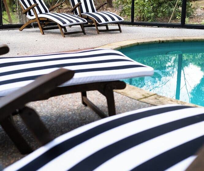 בית מלון כפרי Chimes Spa Retreat