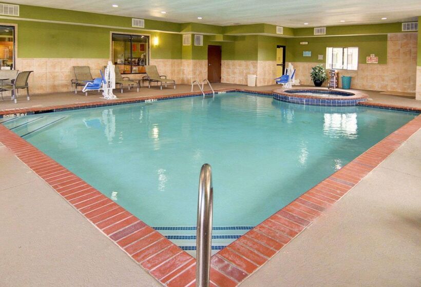 فندق Comfort Suites Lindale