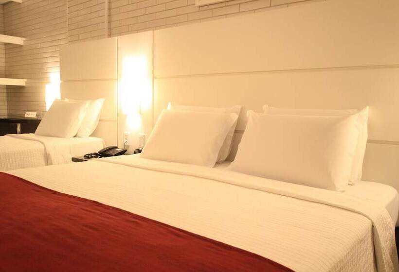 Hotel Confiance Prime Batel