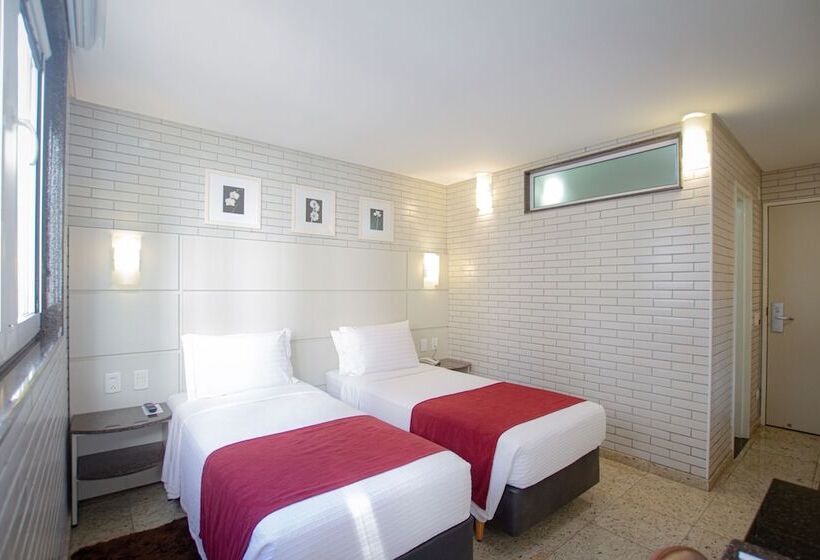 Hotel Confiance Prime Batel