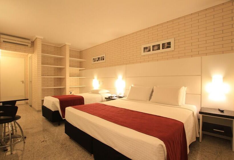 Hotel Confiance Prime Batel