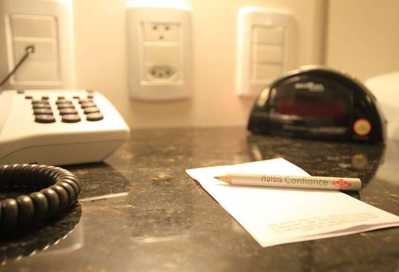 Hotel Confiance Prime Batel