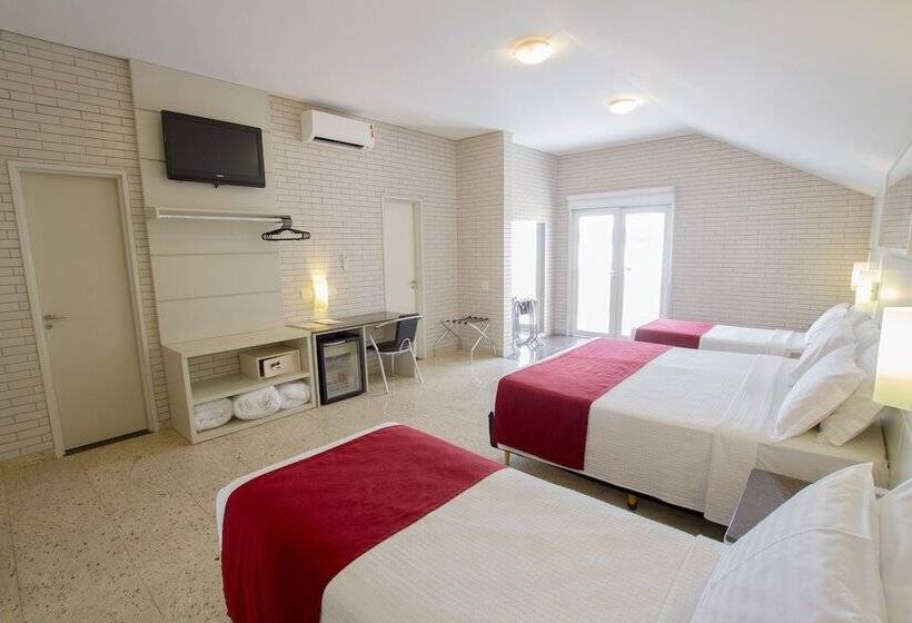 Hotel Confiance Prime Batel