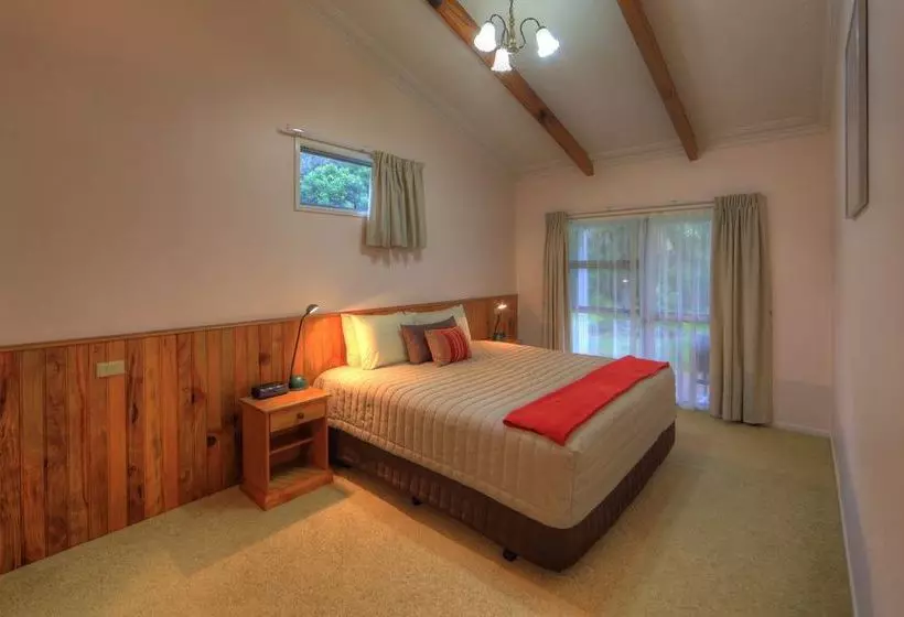 هتل Daydreamer Holiday Apartments