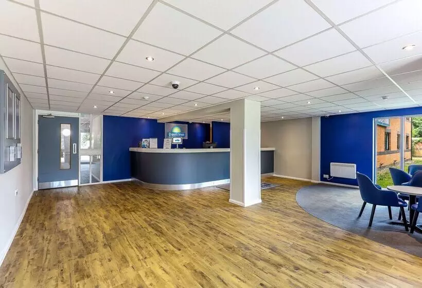 فندق Days Inn Warwick Northbound M40