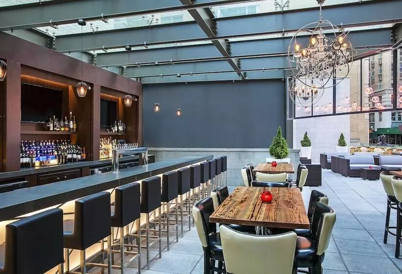 호텔 Four Points By Sheraton New York Downtown