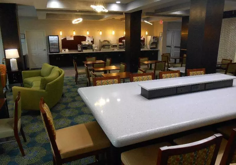 ホテル Holiday Inn Express & Suites Houston Northwest Brookhollow, An Ihg