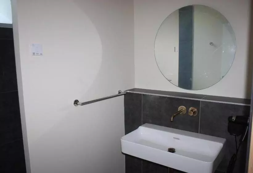 בית מלון כפרי La Ferme Blanche, The Originals Relais