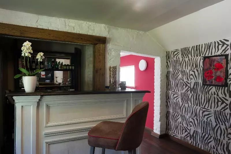 בית מלון כפרי La Ferme Blanche, The Originals Relais