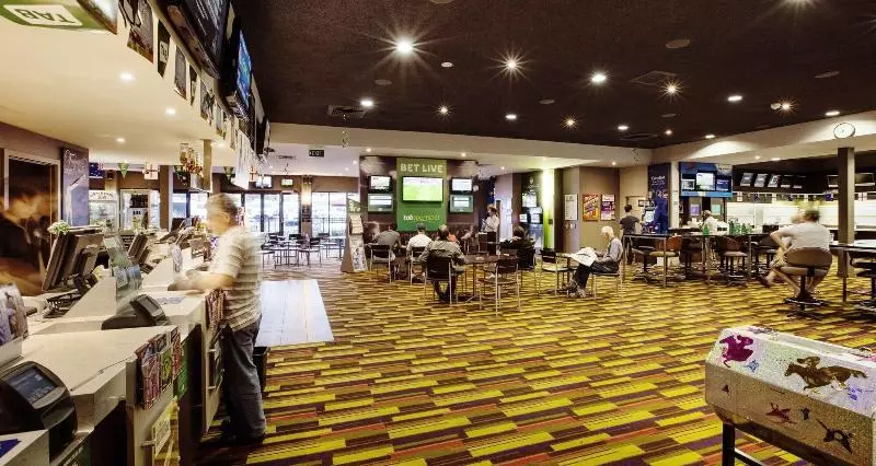 Hotel Nightcap At Sandbelt