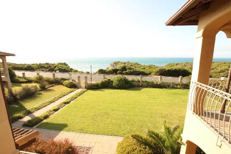 Hotelli On The Cliff Guest House
