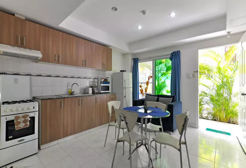 Hotel Roxon Apartments