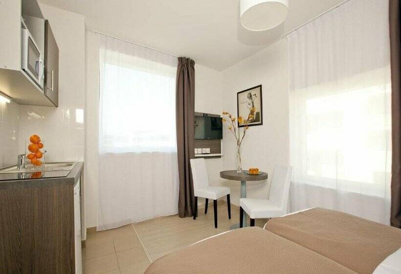 هتل Séjours & Affaires Massy Atlantis