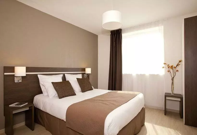 هتل Séjours & Affaires Massy Atlantis