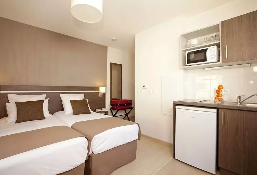 هتل Séjours & Affaires Massy Atlantis