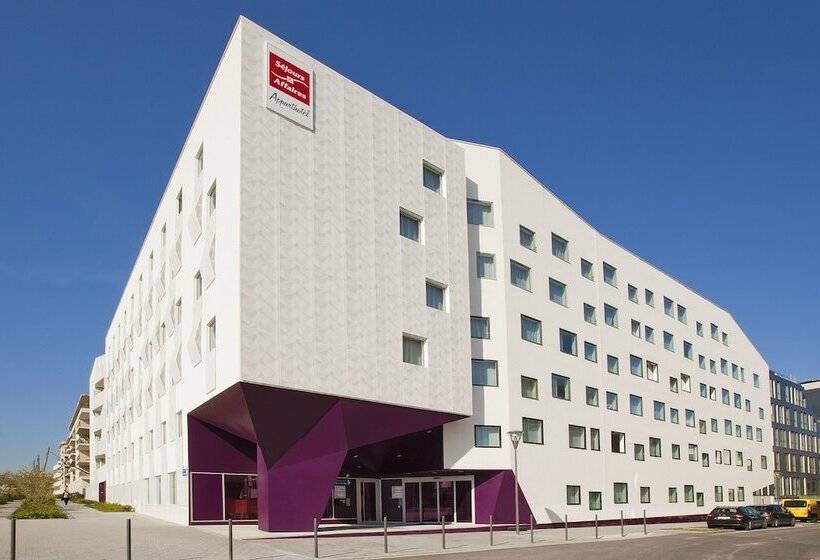 هتل Séjours & Affaires Massy Atlantis