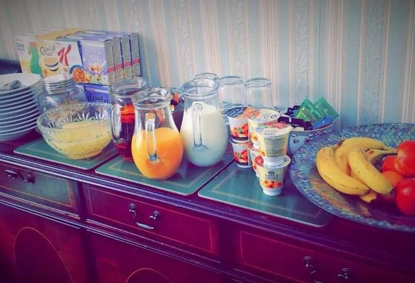 Hotel The Bay Guest House