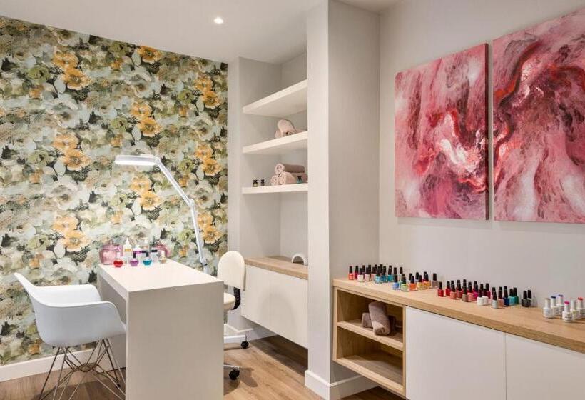 酒店 TRYP by Wyndham Corfu Dassia