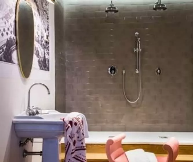 پانسیون Soprarno Suites