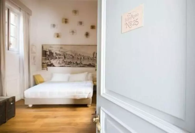 پانسیون Soprarno Suites