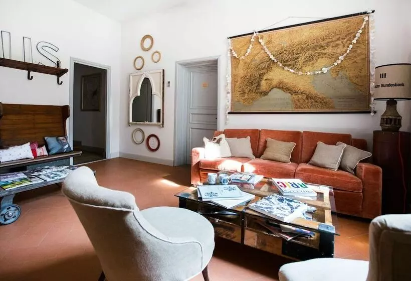 پانسیون Soprarno Suites