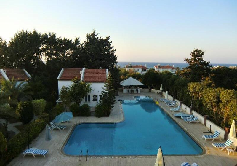 The Prince Inn Hotel & Villas