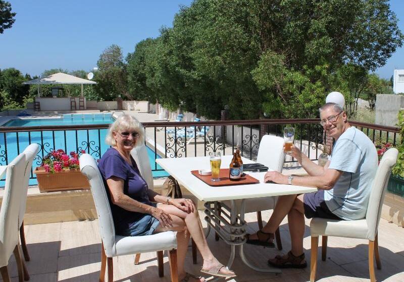 The Prince Inn Hotel & Villas