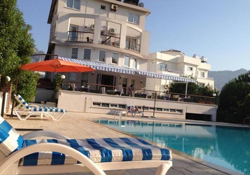 The Prince Inn Hotel & Villas