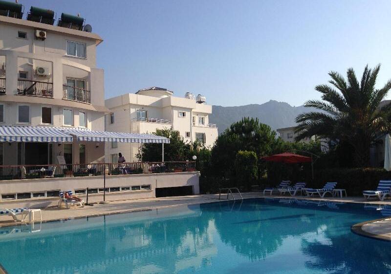 The Prince Inn Hotel & Villas