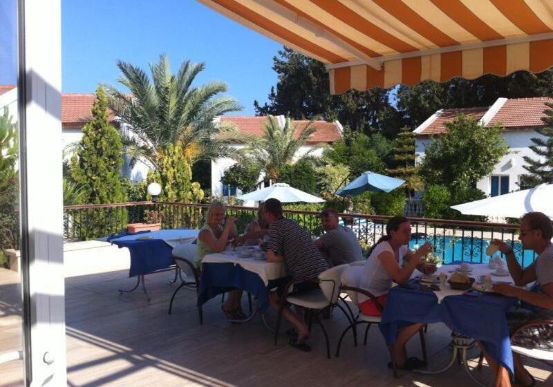 The Prince Inn Hotel & Villas