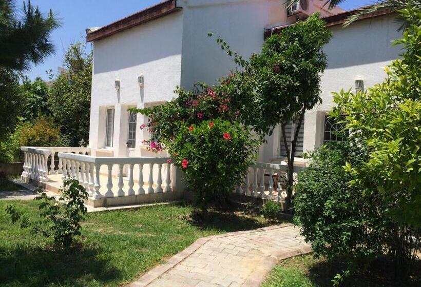 The Prince Inn Hotel & Villas