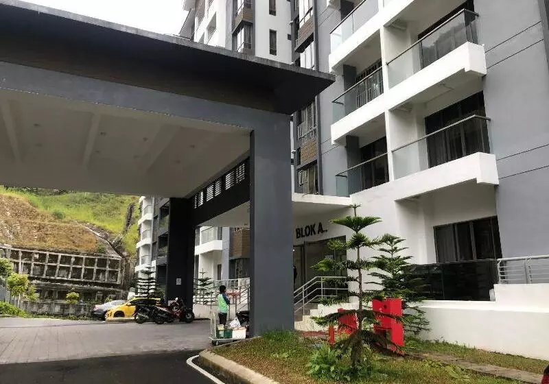 هتل Quintet Apartments @ Cameron