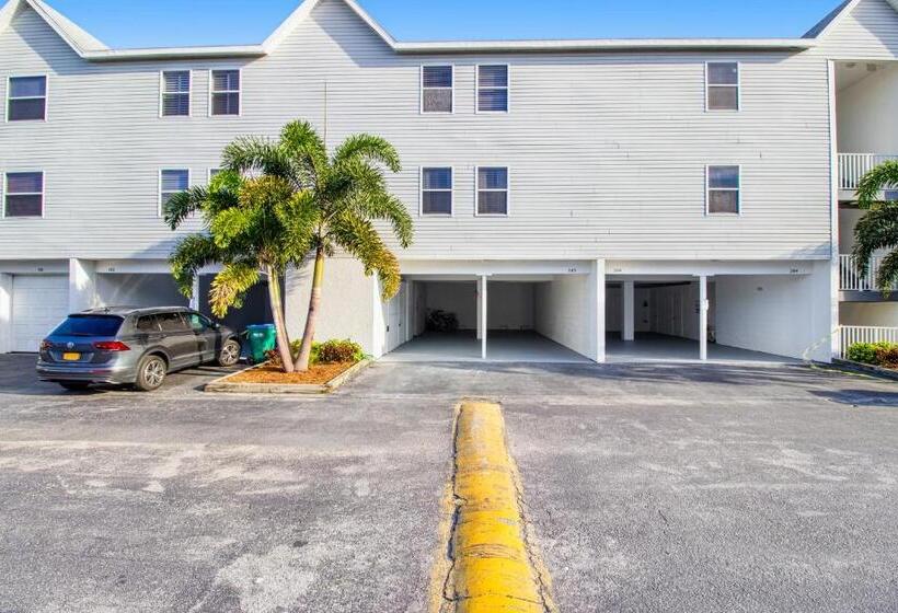 호텔 Latitude Adjustment