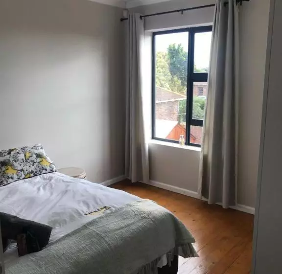 Majatalo Exclusive Townhouse At The Square