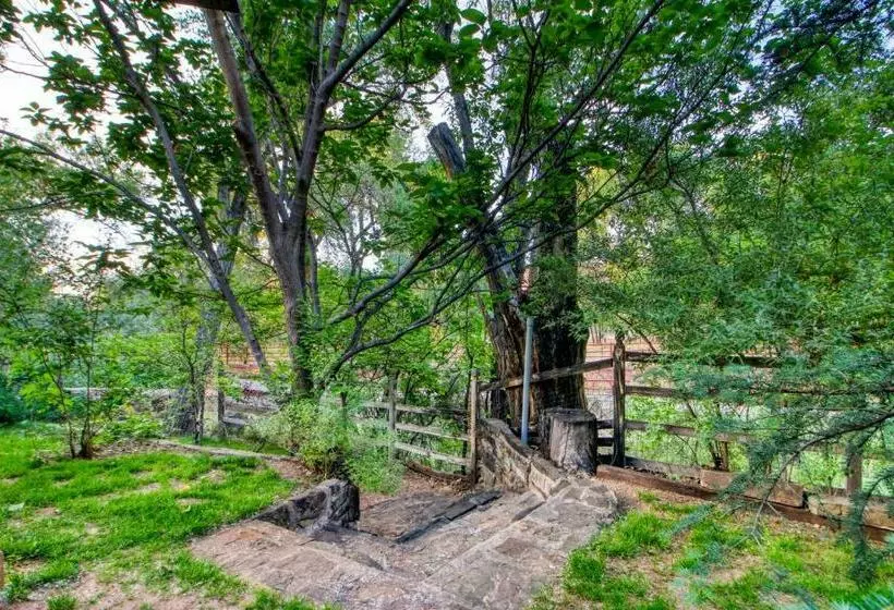 ホテル Creekside Cowa Bungalow!