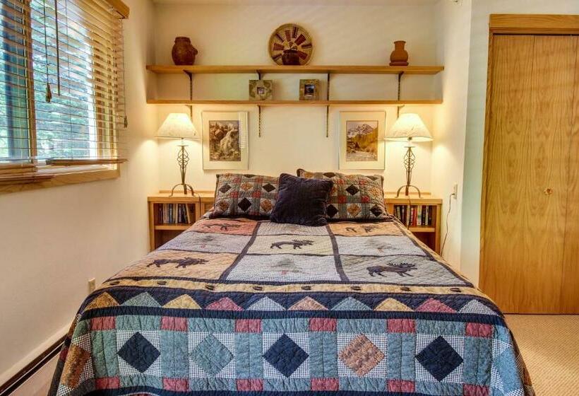 בית מלון כפרי Cozy Slopeside Condo