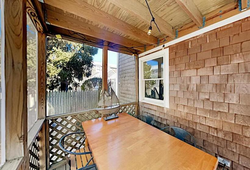 هتل Long Pier Lodge