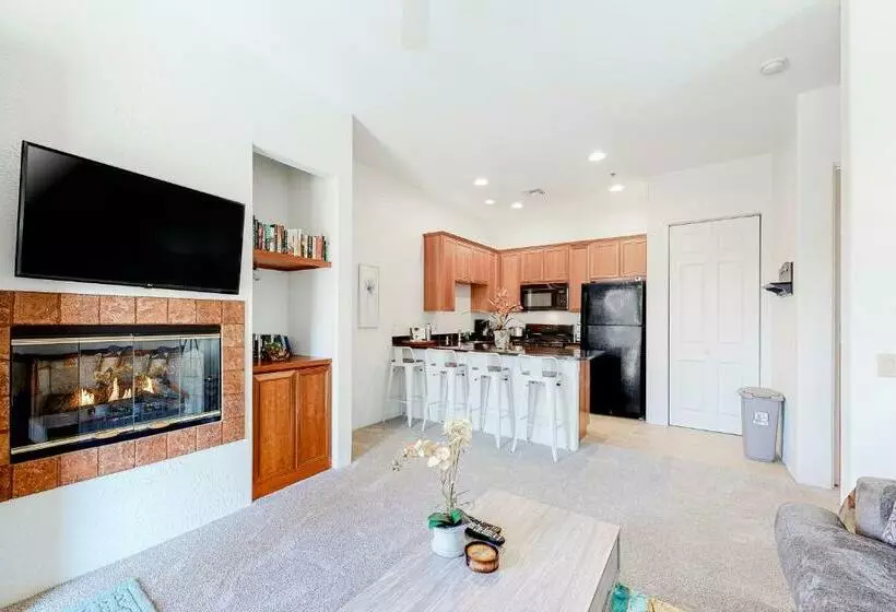 ホテル Sunny Days Retreat Permit# 260,042
