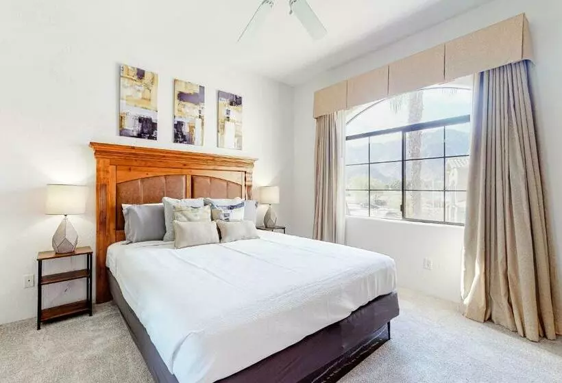 ホテル Sunny Days Retreat Permit# 260,042