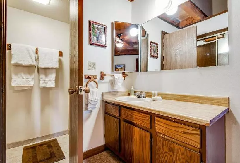 ホテル Treehouse Condo Unit H202