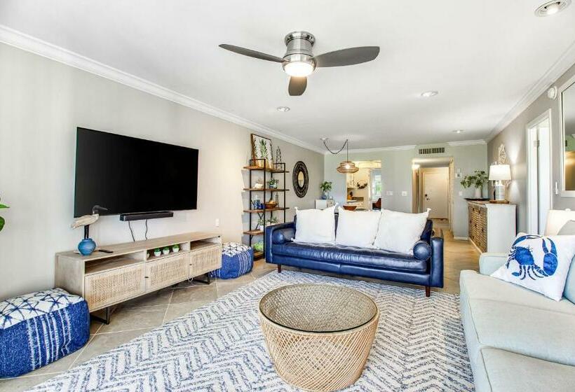 בית מלון כפרי Beach View Bliss