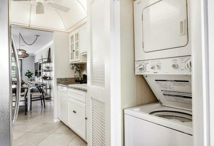 בית מלון כפרי Beach View Bliss